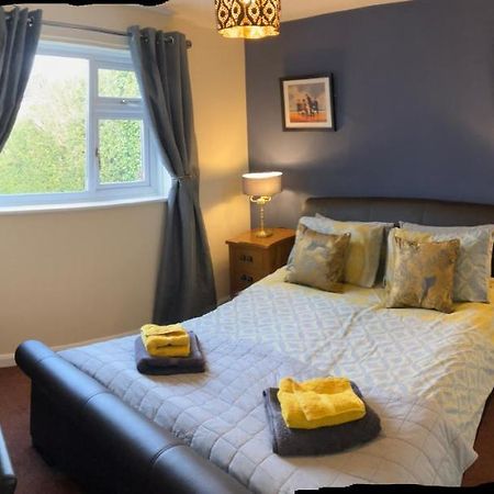 Ogilvie Lodge Llandudno Junction Εξωτερικό φωτογραφία