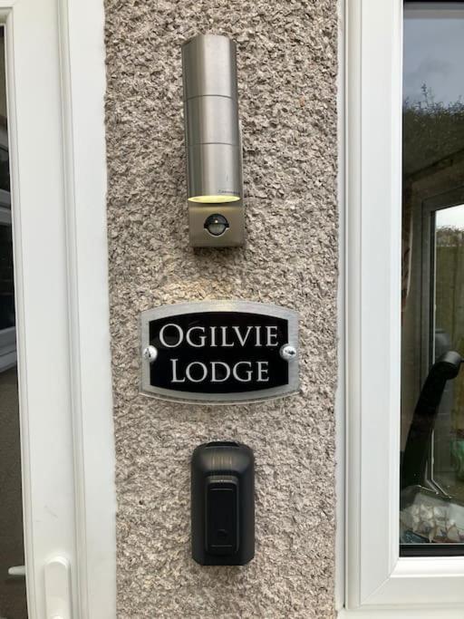 Ogilvie Lodge Llandudno Junction Εξωτερικό φωτογραφία