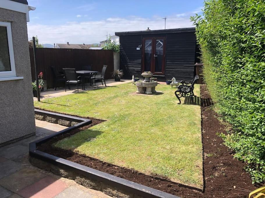 Ogilvie Lodge Llandudno Junction Εξωτερικό φωτογραφία